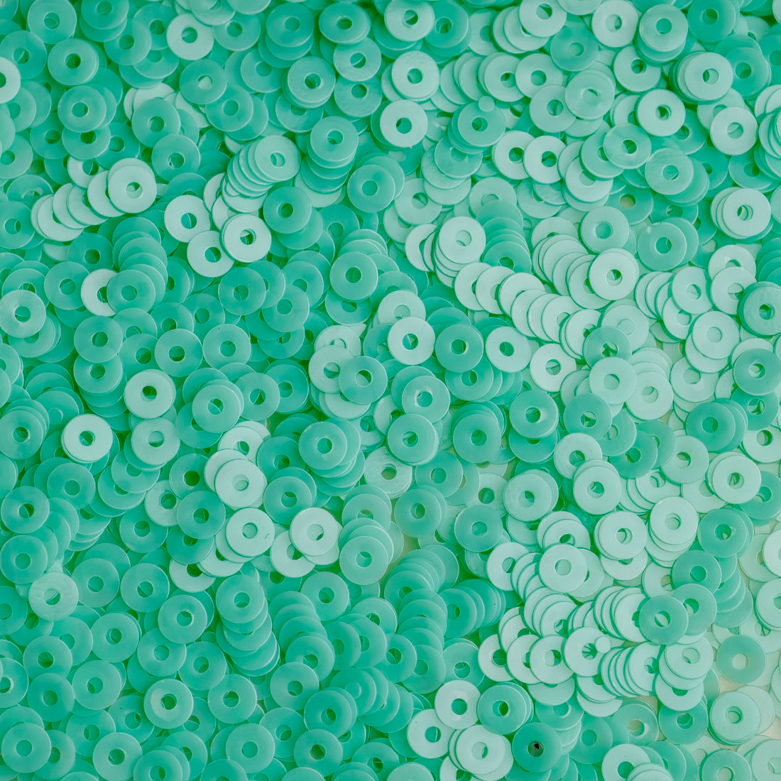 5mm Center Hole Sequins set（ 8 colors ）