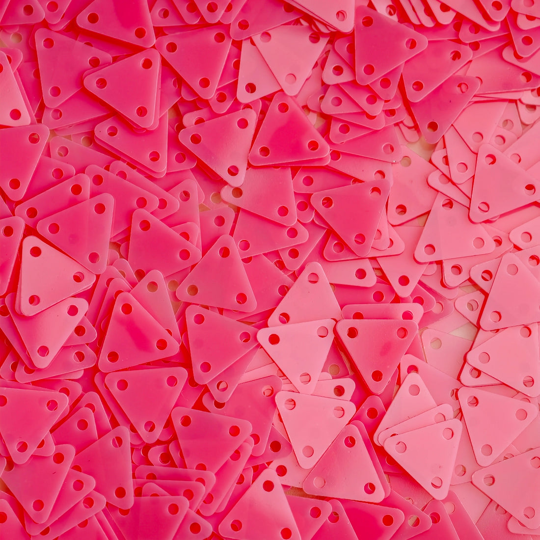 9mm Rounded Triangle Sequins set  （ 4 colors ）