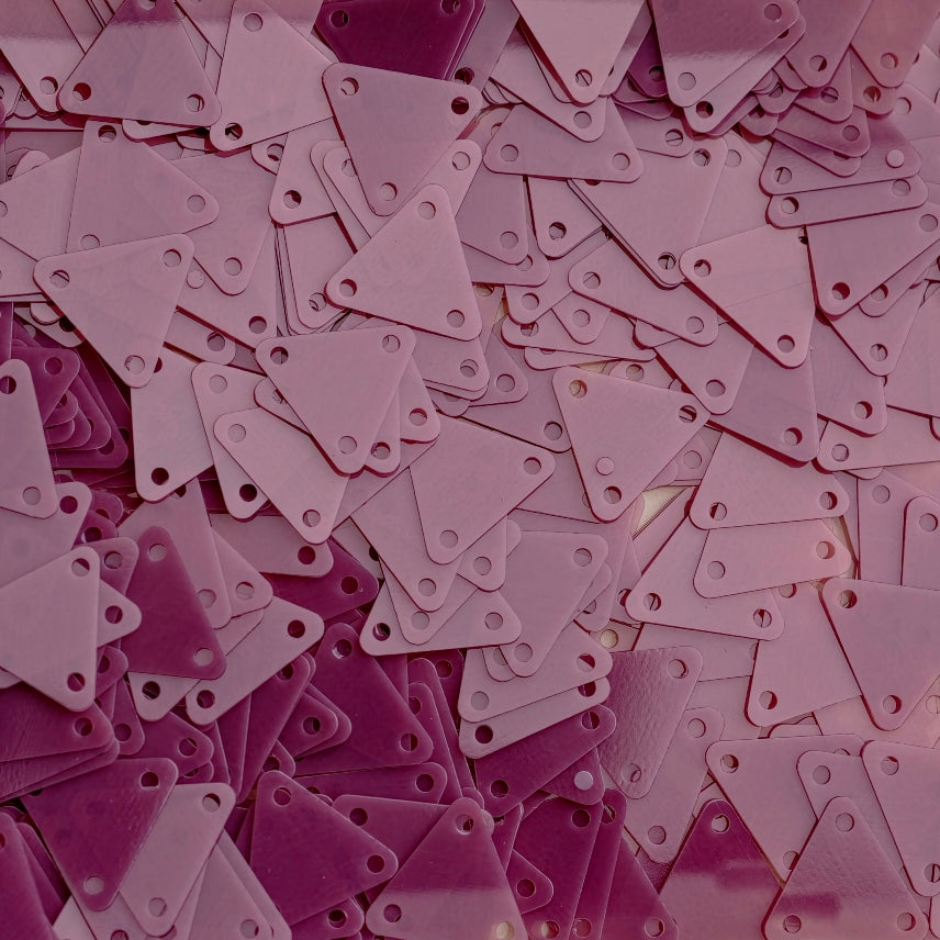 9mm Rounded Triangle Sequins set（ 8 colors ）
