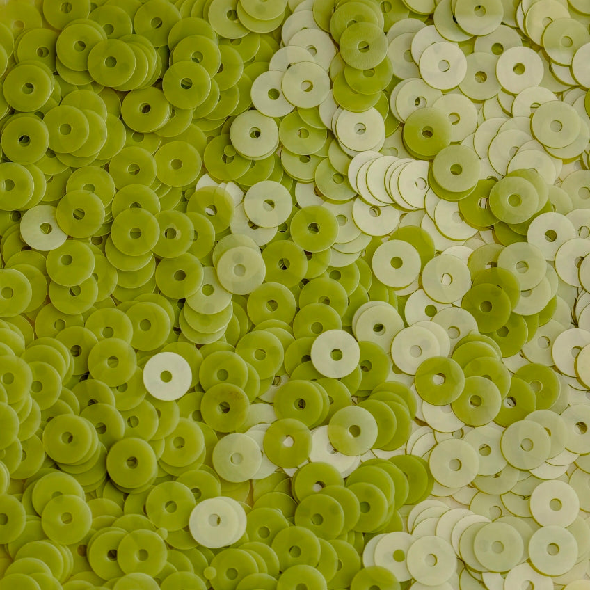 2mm Center Hole Sequins set （ 6 colors ）