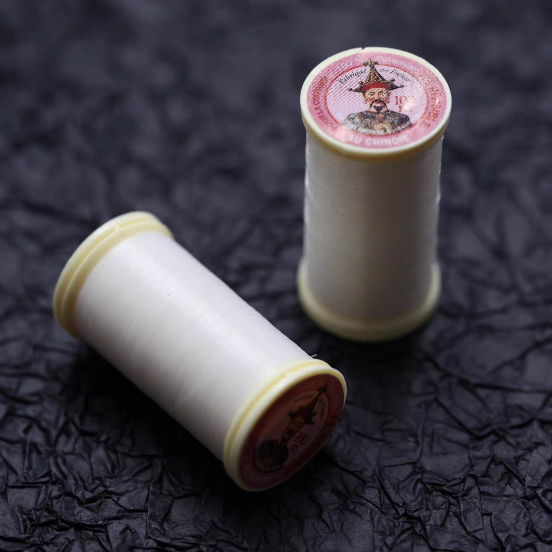 Invisible Sewing Threads（ Au Chinois ）